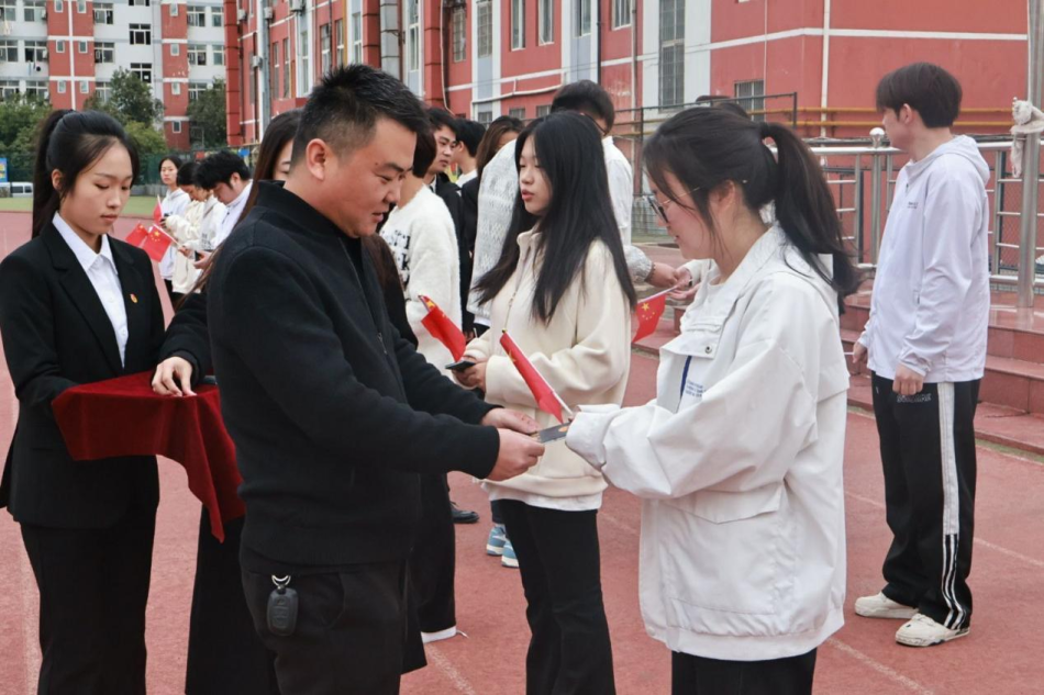 图片4.png 图片4.png