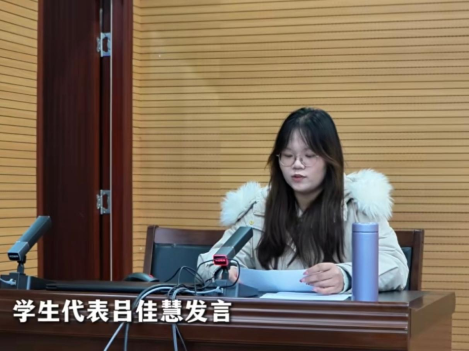 青春归乡绘新章，服务民生砺初心