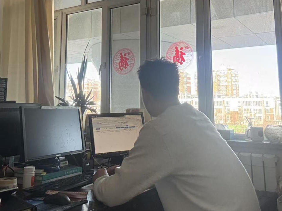 理论落地践初心 ，实干笃行促成长